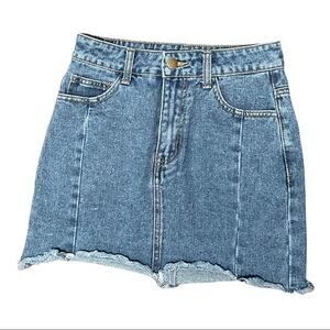 Forever 21 Women's Distressed Hem Denim Jean Mini Skirt-Medium Wash Blue‎